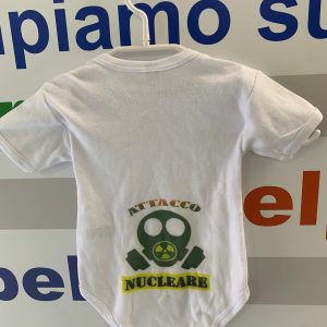 Body neonato stampa retro attacco nucleare