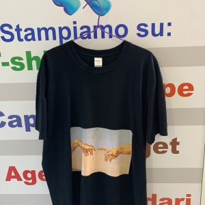 T-Shirt con stampa opera di Michelangelo: la creazione di Adamo